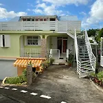 A La Belle Aux Etoiles